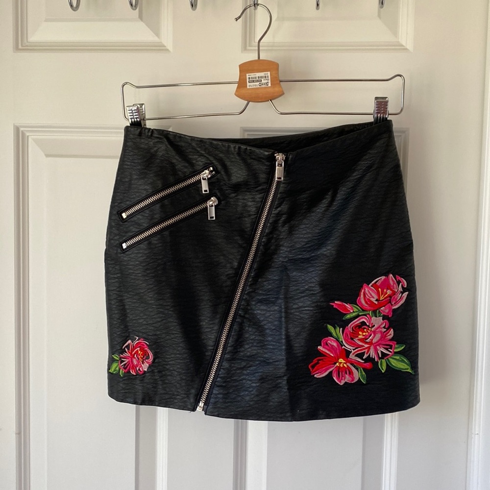 H&M A-line Faux leather mini skirt